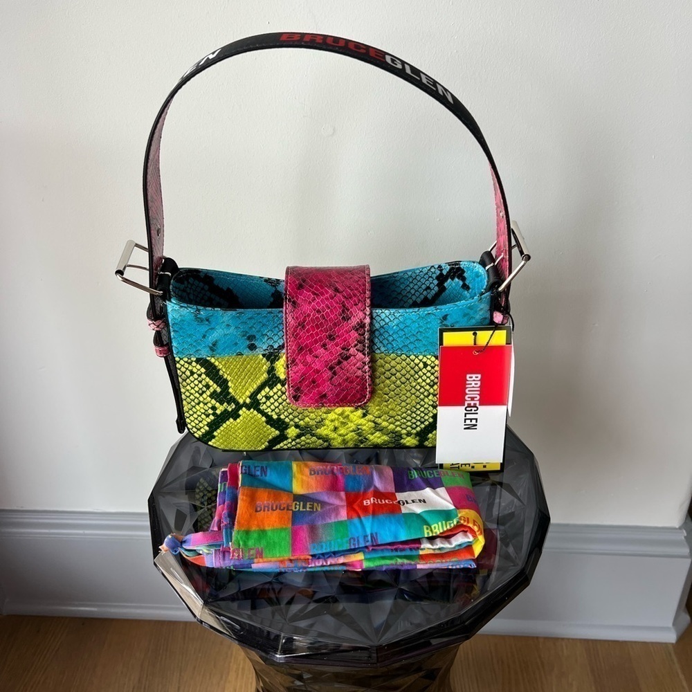 BruceGlen Baguette Bag